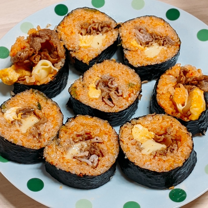 絶品!!韓国風♪とろ~りチーズ入りキムチキンパ!